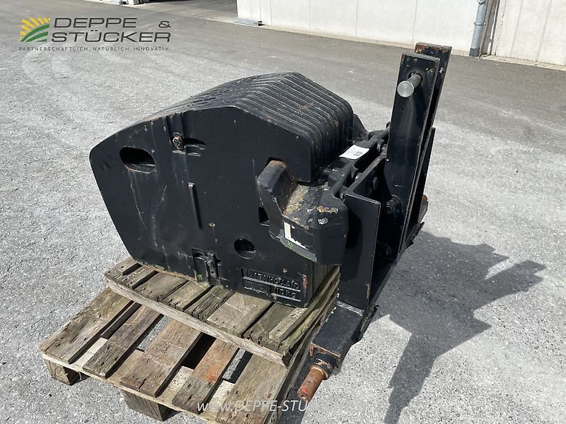 New Holland Eigenbau Frontgewicht