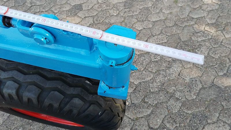 Lemken Lemken Lemken Rodonit 140/5 5 furchige Ausführung Gummistützrad 265 cm Arbeitsbreite kein Schwenkpflug Howard SP6 Krone mit 255 cm Arbeitsbreite