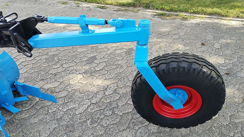 Lemken Lemken Lemken Rodonit 140/5 5 furchige Ausführung Gummistützrad 265 cm Arbeitsbreite kein Schwenkpflug Howard SP6 Krone mit 255 cm Arbeitsbreite