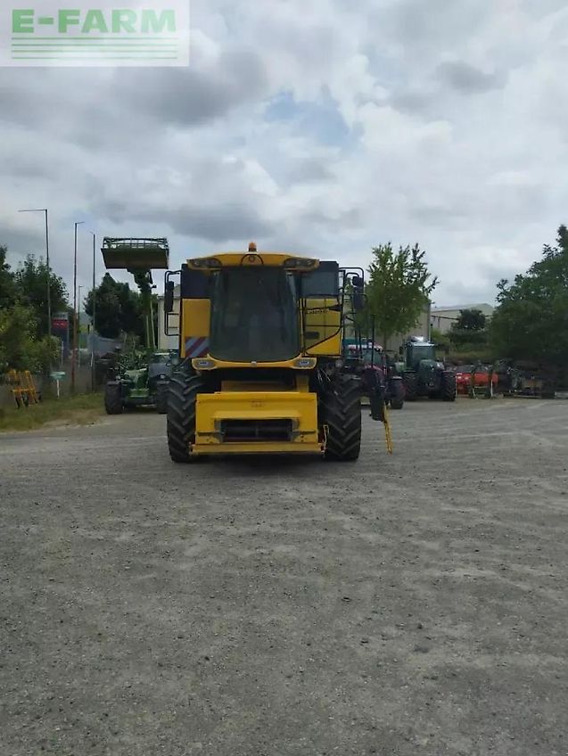 New Holland csx 7050