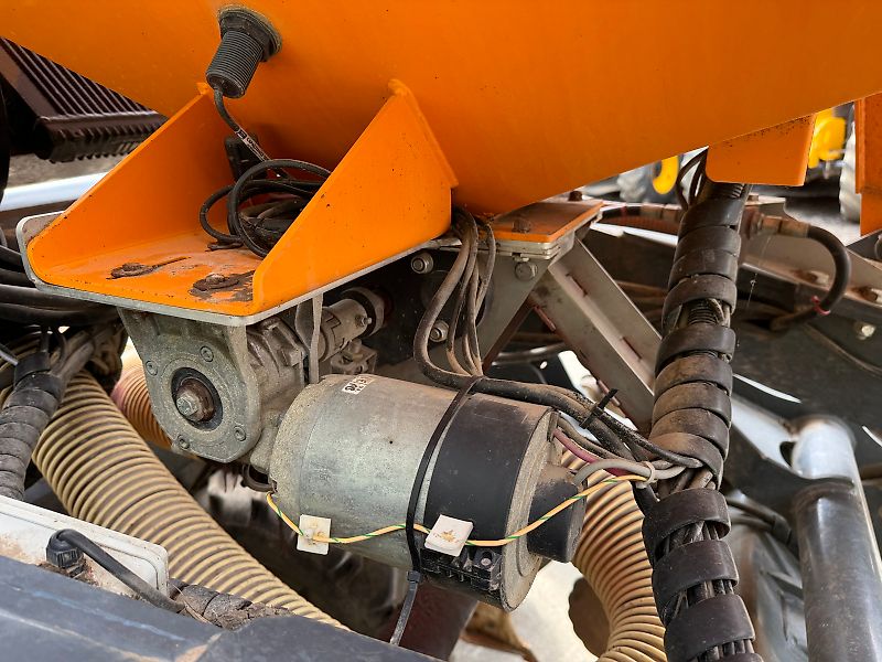 Mzuri Pro-Till 3T Seed Drill