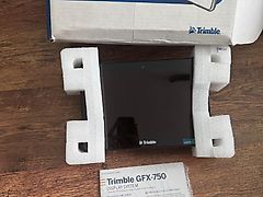 Trimble 2 wyświetlacze GFX750