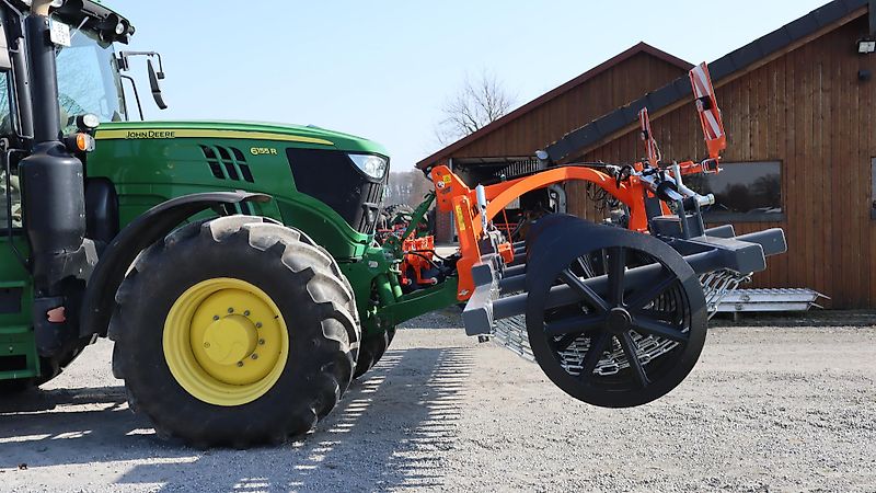 AgroXX AgroXX FRONTPACKER--6.0 m Hydro mit Lenkbock - 700mm Ringe--