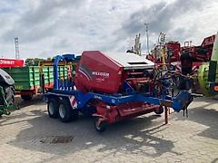 Welger RP 235 mit Göweil Wickler