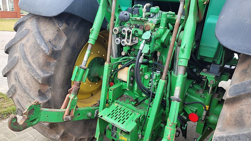 John Deere 6820 Power Quad
