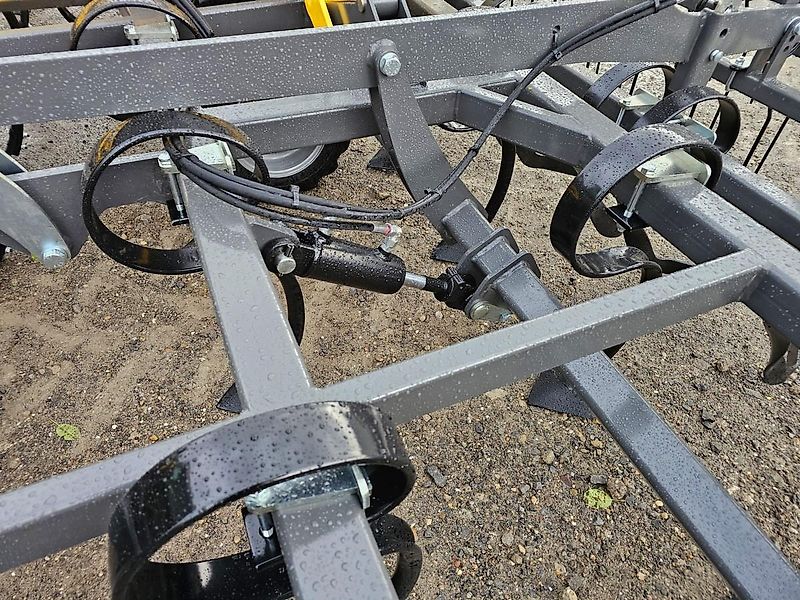 Mezger Landtechnik Leichtgrubber NOVA Bio 5,85 m "NEUHEIT" Feingrubber