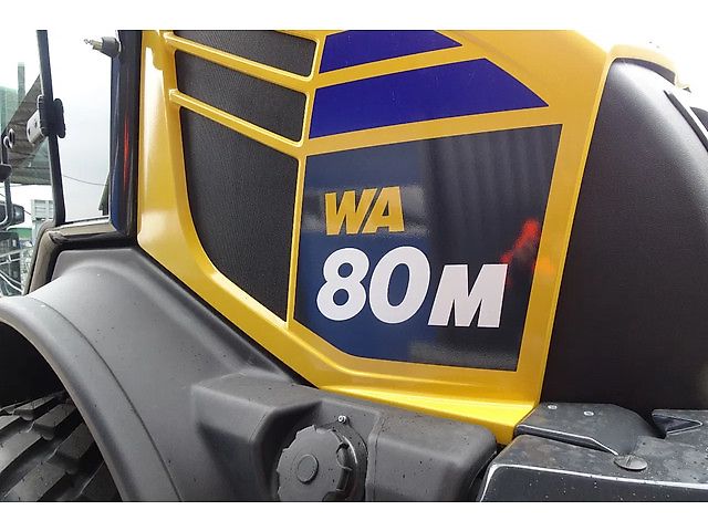 Komatsu WA80M Wielader Shovel