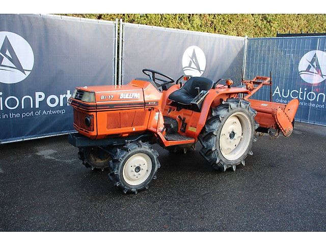 Kubota B1-17 Bulltra