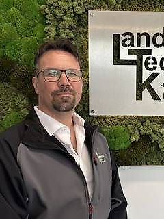 Persona de contacto Sr. Andreas Novacek